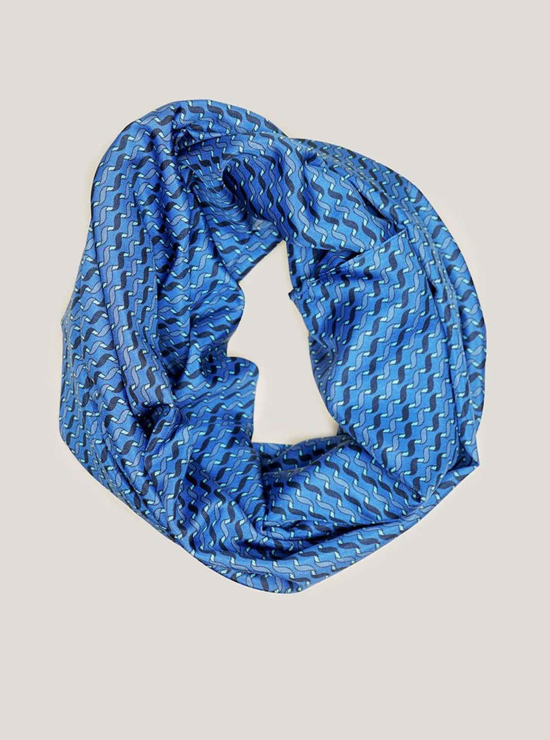 Foulard en soie 16, packshot vue snood, Meilleur Ami Paris