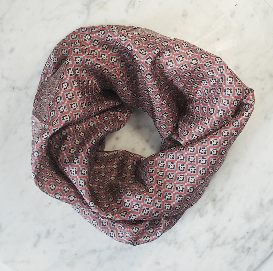 Foulard en soie 87, snood imprimé Meilleur Ami Paris